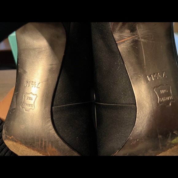 Beautiful Tory Burch Heels - Picture 6 of 7